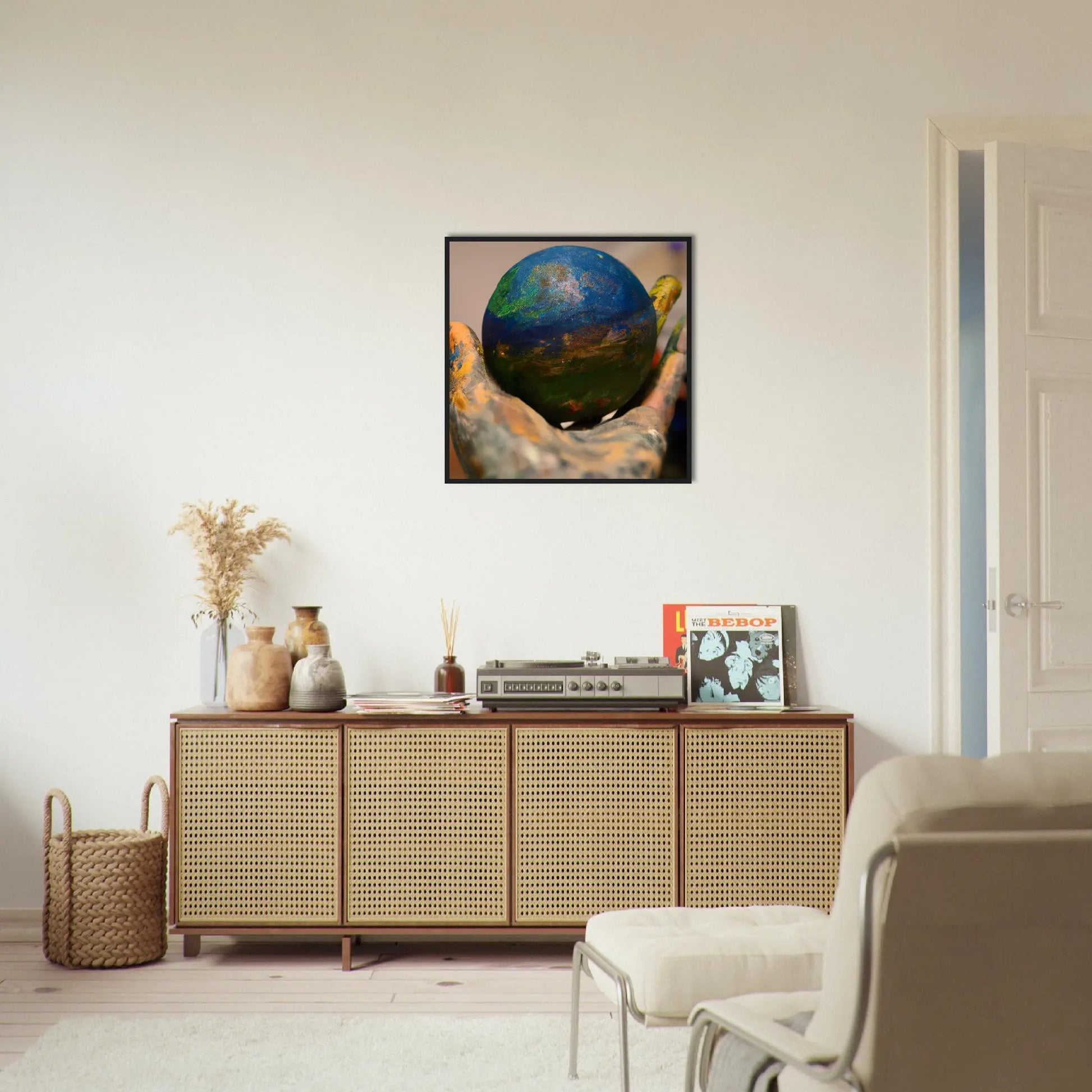 Gerahmtes Premium-Poster - Planet in der Hand - Foto Stil, KI-Kunst - RolConArt, Fotokunst - Kreative Vielfalt,